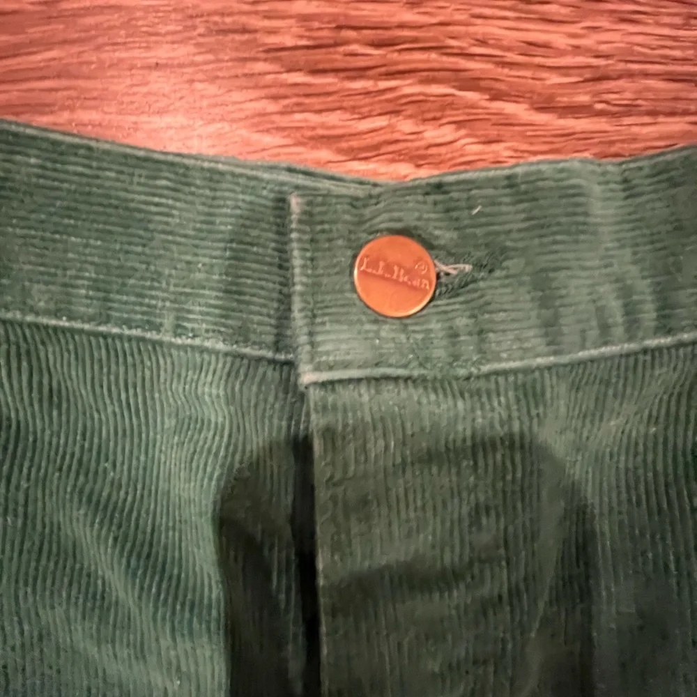 L.L. Bean vintage green cord skirt - Picture 3 of 4